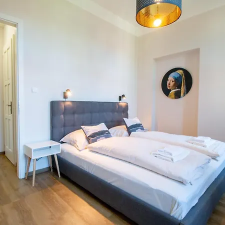 Ve Smeckach Cr 2 Bedroom