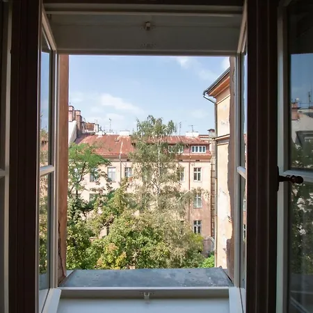 Apartment Ve Smeckach Cr 2 Bedroom Prague