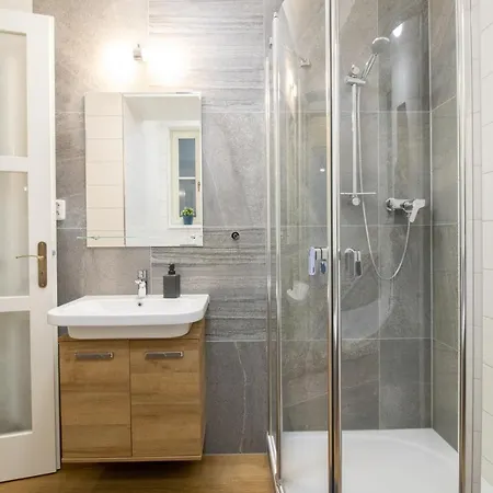Apartment Ve Smeckach Cr 2 Bedroom *