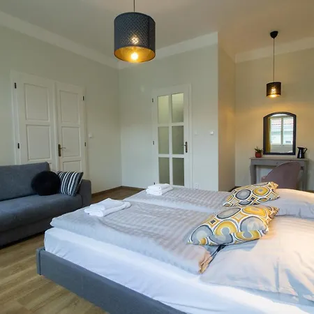 Ve Smeckach Cr 2 Bedroom