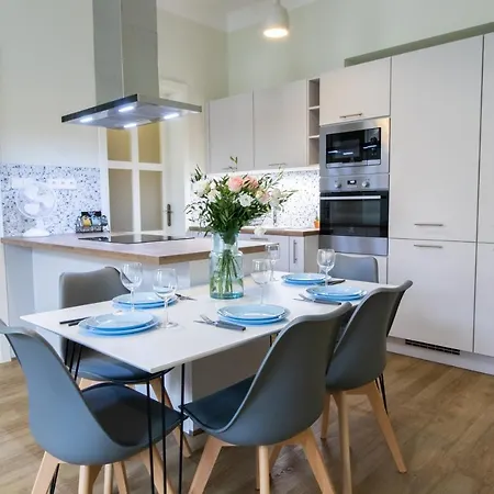 Ve Smeckach Cr 2 Bedroom