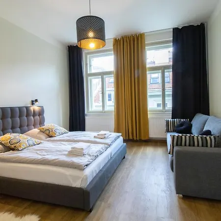 شقة Ve Smeckach Cr 2 Bedroom